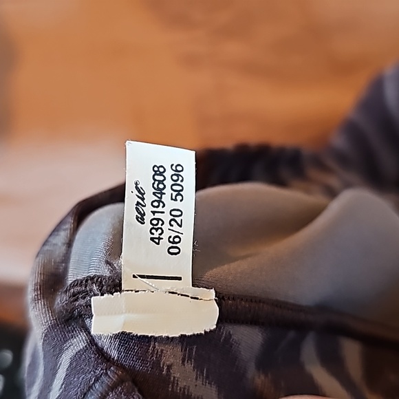 STUNNING OFFLINE BY AERIE REAL ME HIGH WAISTED ZEBRA PRINTED LEGGINGS - Picture 9 of 10